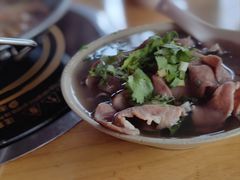 -大众跷脚牛肉馆·非遗传承单位(峨眉山店)