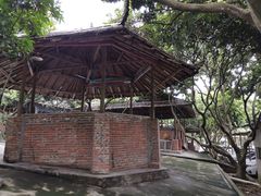 -满記土窑烧鷄波浪山莊