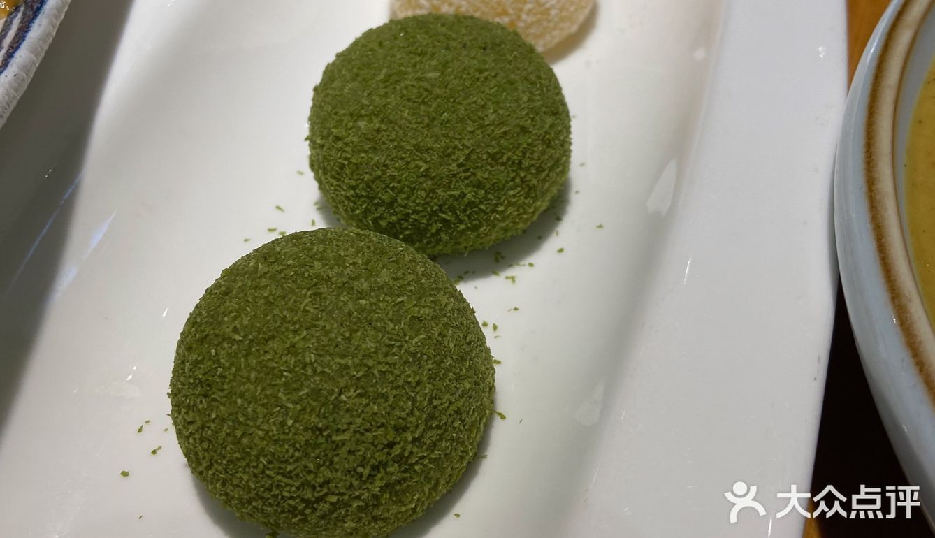 昨天和家人去吃的一家泰国菜，可能是去的时间比较早