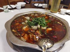 -乡土特色.冷锅鱼.牦牛肉汤锅