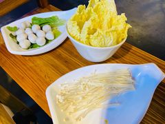 -小小河边鱼(天润城店)