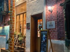 门面-长颈鹿咖啡(大学路店)