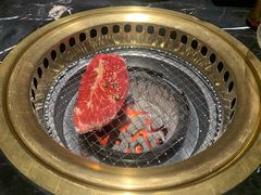 -山川小町·极番烧肉(新地假日广场店)