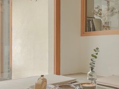 靠窗位-素咫咖啡CLIFEROSE