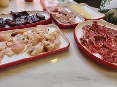 -毛辣果·贵州红酸汤牛肉火锅(西单店)