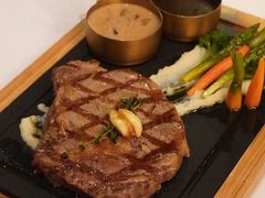 -龙虾酒吧扒房(宁波香格里拉店)