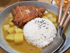 黄咖喱鸡排饭-About Bistro關於·泰式家庭料理
