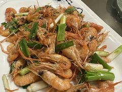 葱炒河虾-广迎居老正兴菜馆