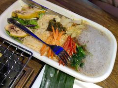 老昆明鸡丝泡米线-雀舞云南菜(乐客城店)