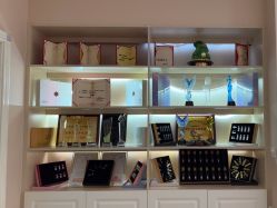 -Bollins波林丝•专研护发中心