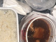 -万和春排骨砂锅米饭(湖北路店)