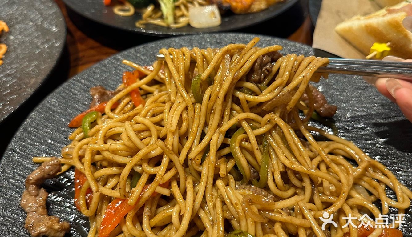 在长沙！！！穷鬼漂亮饭我悟了…人均30[流泪]