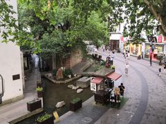 -猫的天空之城概念书店(杭州南宋御街店)