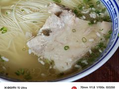 白汤面底-同得兴 Since·1995 传统苏式面馆(嘉馀坊店)