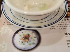 冬瓜鱼蓉粥-中国大酒店·食街