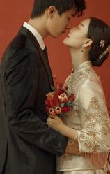 -雪中彩影婚纱摄影·微光艺术中心