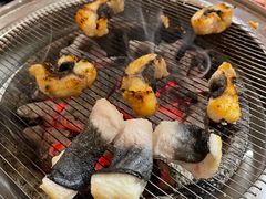 -围炉肉舍•炭烤活鳗•丹东海鲜烤肉(步行街店)