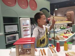 -奈尔宝家庭中心·亲子早教·派对餐厅(北京东坝万达店)