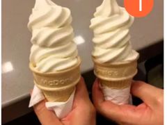 -麦当劳(展览路店)