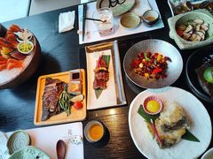 -花潮料理艺食馆(成都万象城店)