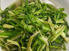 清炒水芹-得意楼蒸菜馆