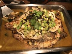 -辣尚瘾·烤鱼·新川菜(交大直营店)