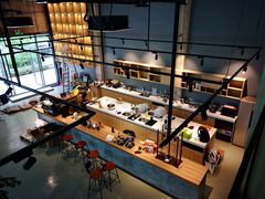面包甜点陈列柜-GOTLOT COFFEE&KITCHEN角落厨房NOOK店