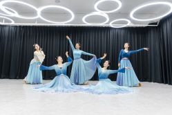 -深舞形体民族舞蹈工作室