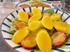 蔬菜沙拉-猫头鹰炸鸡