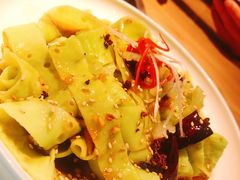 荷塘月色荷叶粉-山城外·非遗酸菜鱼(蜀都万达店)
