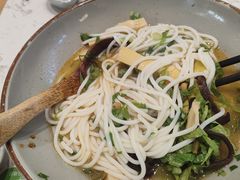 -百春原湖南牛肉粉(百联世纪店)