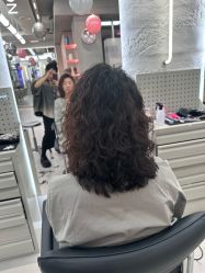 -Z.X HAIR SALON张新美业