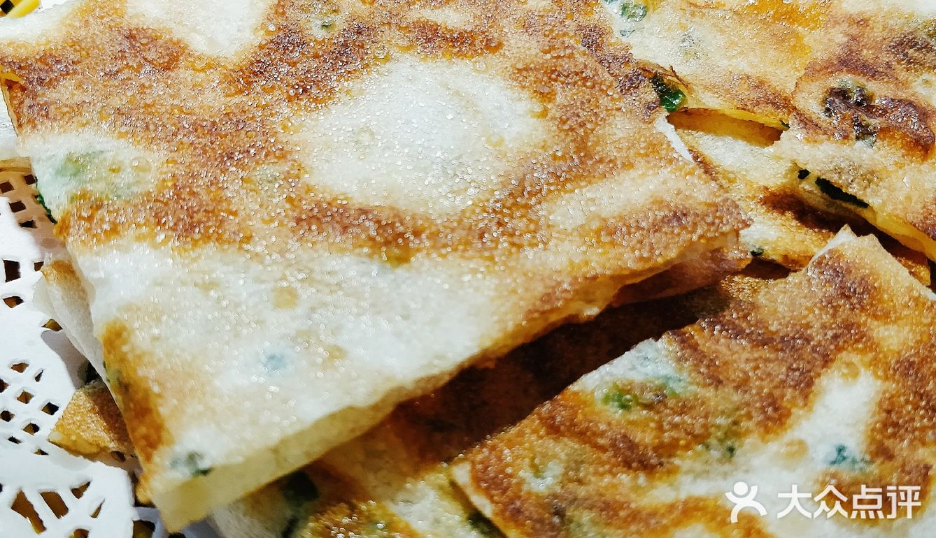 酸菜鱼的汤真是绝了，每次喝汤得三碗，鱼非常新鲜了