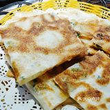 酸菜鱼的汤真是绝了，每次喝汤得三碗，鱼非常新鲜了