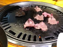 -唯成•韩国炭火烤肉 유성고기