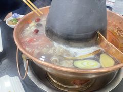 -楼外楼大刀肉传统火锅居(幸福街店)