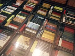 -钟书阁(松江泰晤士小镇店)