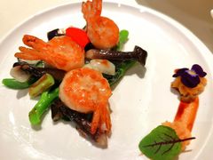 野菌炒凤尾虾-利苑酒家(金宝店)