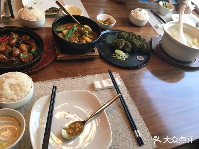 大象抱朴素食餐厅咖喱咖喱图片