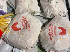 -麦当劳(展览馆店)