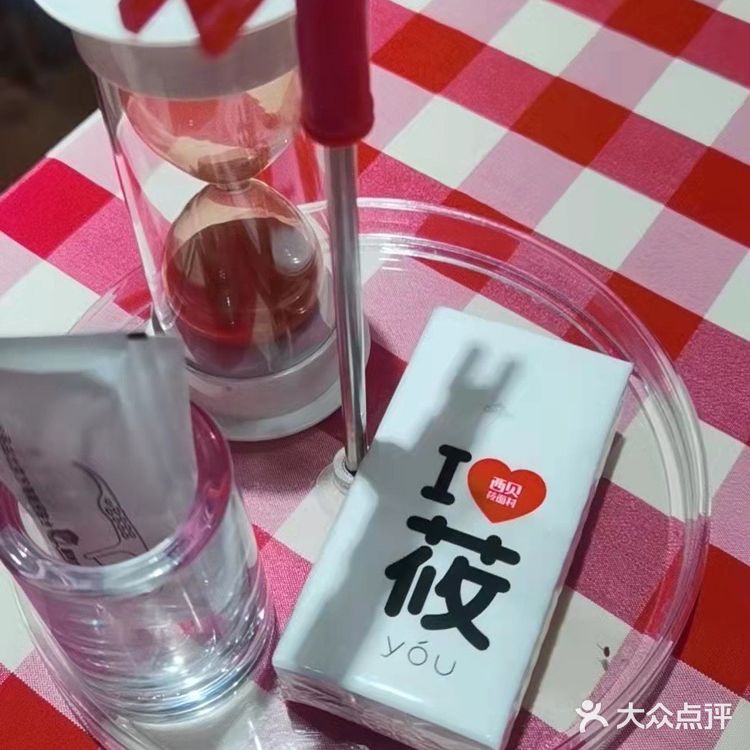 刚进餐厅就能闻到菜式的香味，名厨亮灶