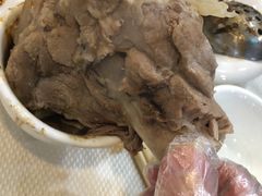 -渝君重庆火锅(嘉宾路店)