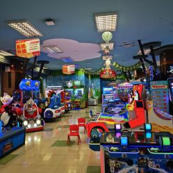 -莫莉幻想儿童乐园(武汉经开永旺店)