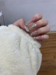 -尤米一站式美甲美睫