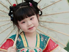 -翩若国风汉服体验馆