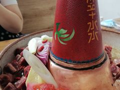 -毛辣果·贵州红酸汤牛肉火锅(西单店)