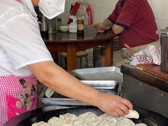 -黄阿姨锅贴大王(万航渡路店)