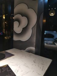 -苑苑发型设计