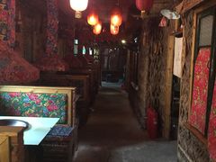 -鱼窝棚柴火铁锅炖(富山屯店)