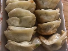 鱼籽虾仁生煎-恋萍小吃(时代店)